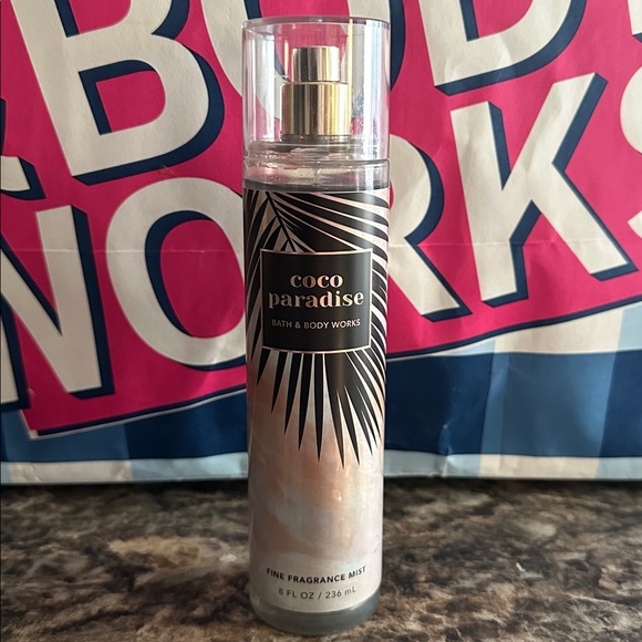 Bath & Body Works Coco Paradise - Picture 3 of 4